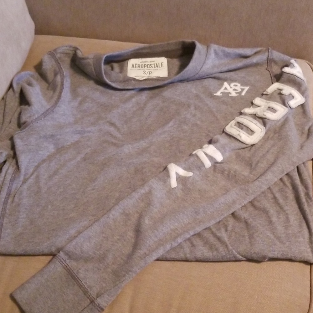 Aeropostale long sleeve tee